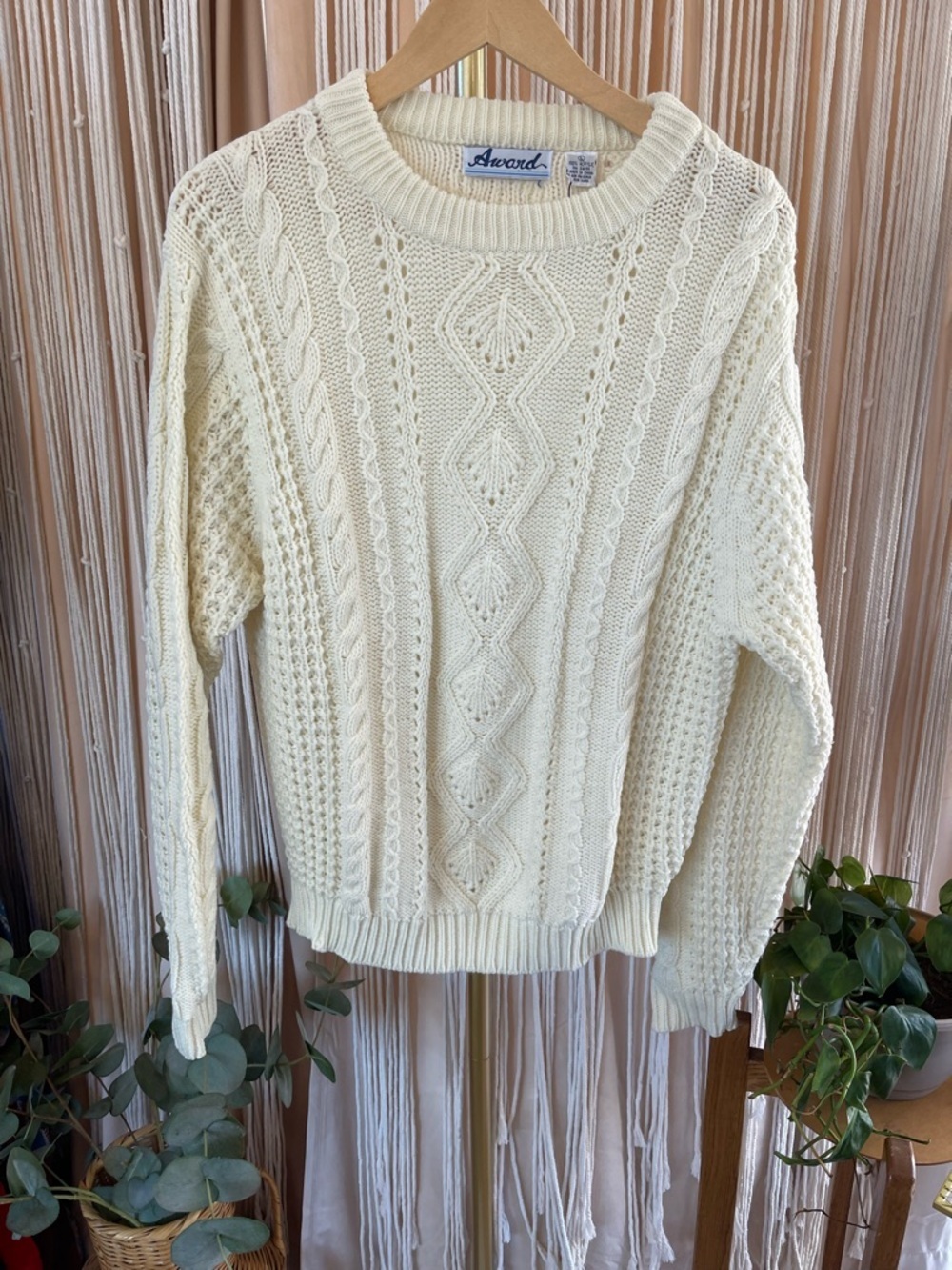 Unisex Vintage 90s Chunky Cable Knit Irish Fisherman Sweater Ivory cream Large